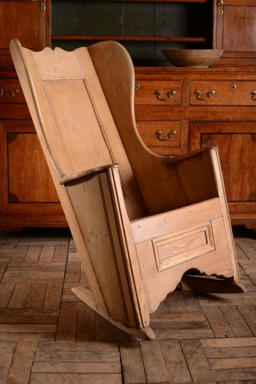 19th Century English Antique Pine Lambing Chair