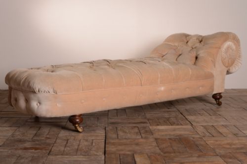 Beautiful English Antique Daybed