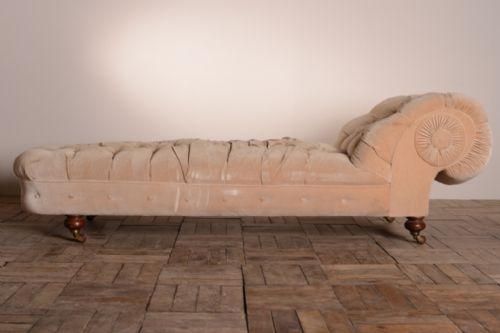 fig 1. Beautiful English Antique Daybed
