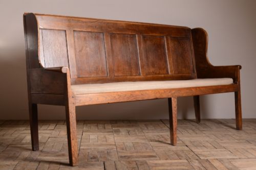 18th Century Antique Oak Settle from Westmoreland
