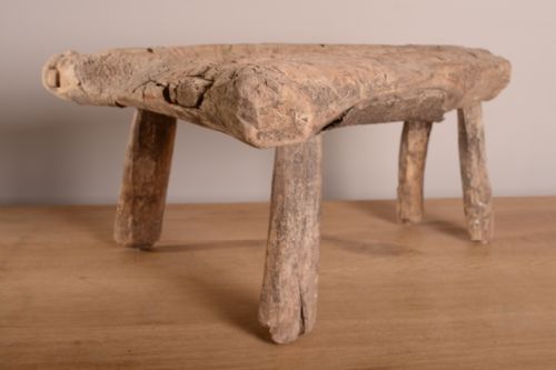 Georgian Antique Sheep Scratch Table