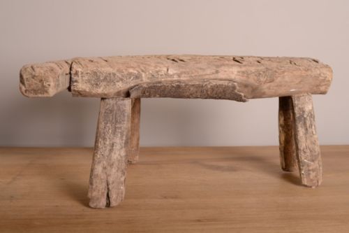 fig 1. Georgian Antique Sheep Scratch Table