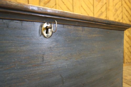 fig 1. Original Antique Painted Pine Bedding Box