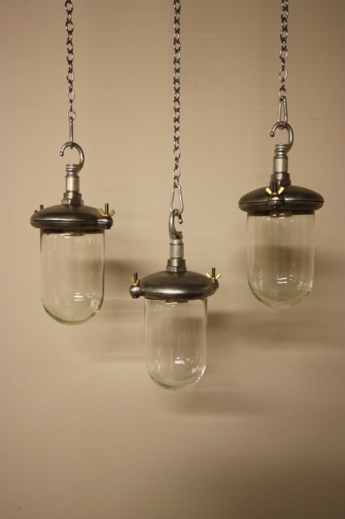 fig 1. English 1930's GEC Aluminium Light Fittings(6).