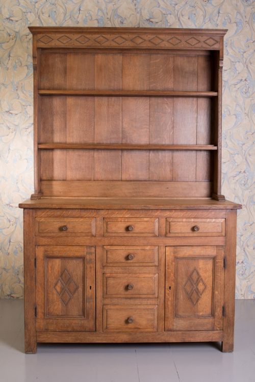 Heals 1920'S Oak Tavern Dresser