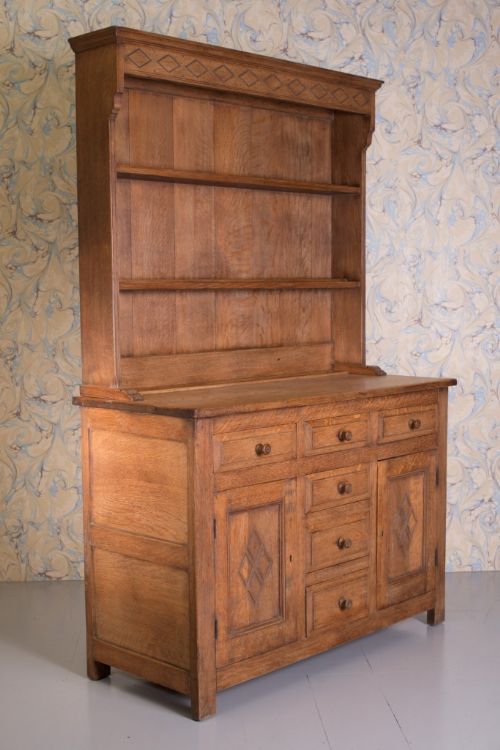 fig 1. Heals 1920's Oak Tavern Dresser
