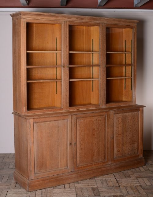 fig 1. English Antique Oak Six Door Bookcase