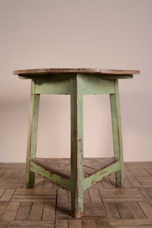 Welsh Antique Pine Cricket Table