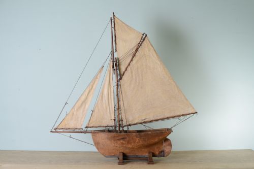 fig 1. English 19th Century Antique Pond Yacht.