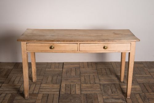 fig 1. English Antique Scrubbed Elm Table