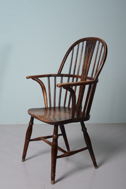 Antique Elm Windsor Armchair.