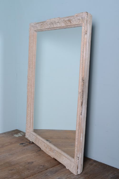 fig 1. Beautiful 19th century Antique Pine & Gesso Mirror.