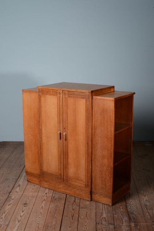 1920'S Heals Oak Bookcase.