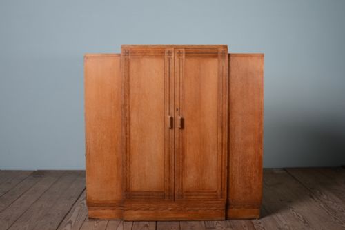 fig 1. 1920's Heals Oak Bookcase.