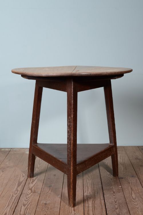 Georgian Antique Elm Cricket Table