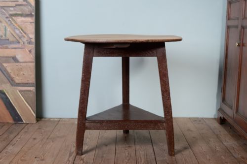 fig 1. Georgian Antique Elm Cricket Table