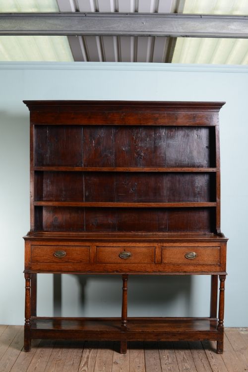 fig 1. Georgian Antique Oak Potboard Dresser.
