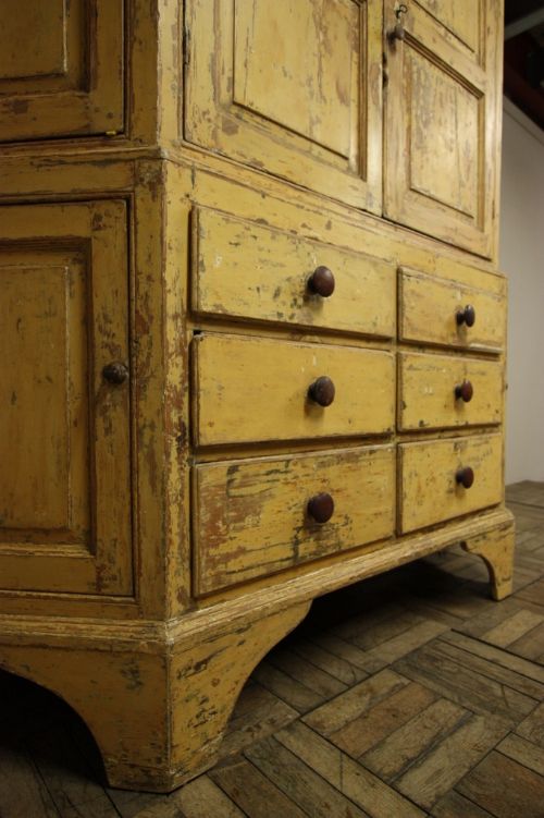 fig 3. Fantastic Rare Georgian Antique Housekeepers Cupboard.