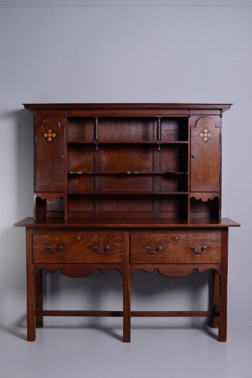 fig 1. English Arts & Crafts Antique Oak Dresser.