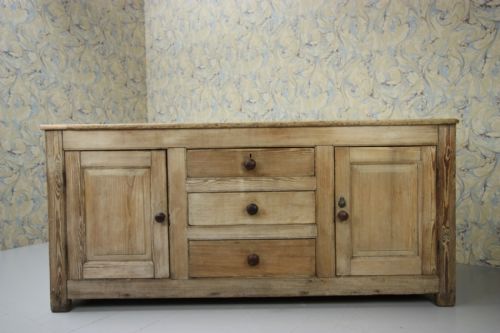 18th Century Antique Cumbrian Pine Dresser.