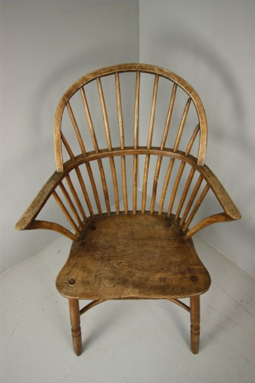 fig 1. Lancaster Antique Windsor Armchair.