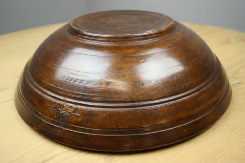 Beautiful English Antique Sycamore Dairy Bowl.