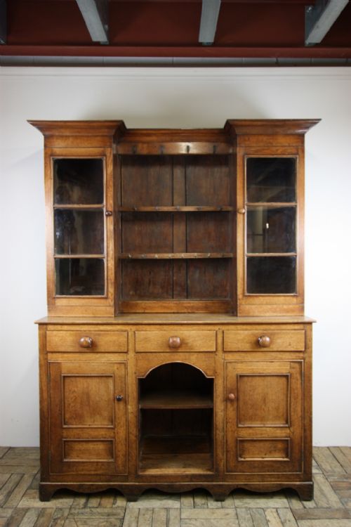 19th Century Antique Oak Welsh Dresser.