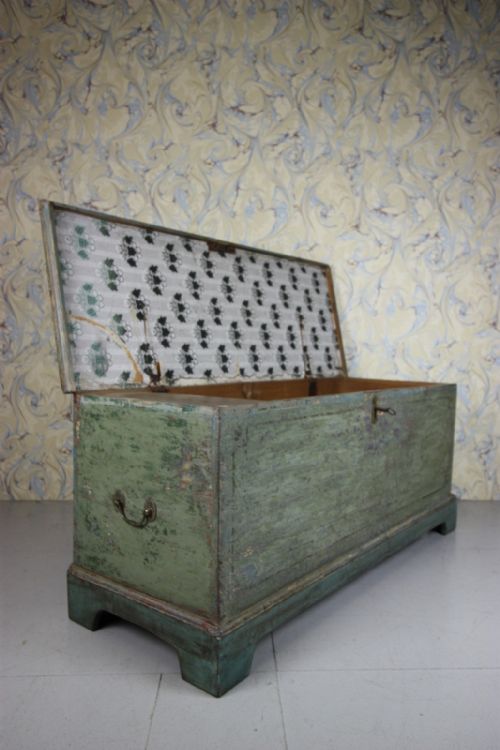 Georgian English Antique Blue Painted Pine Bedding Box.