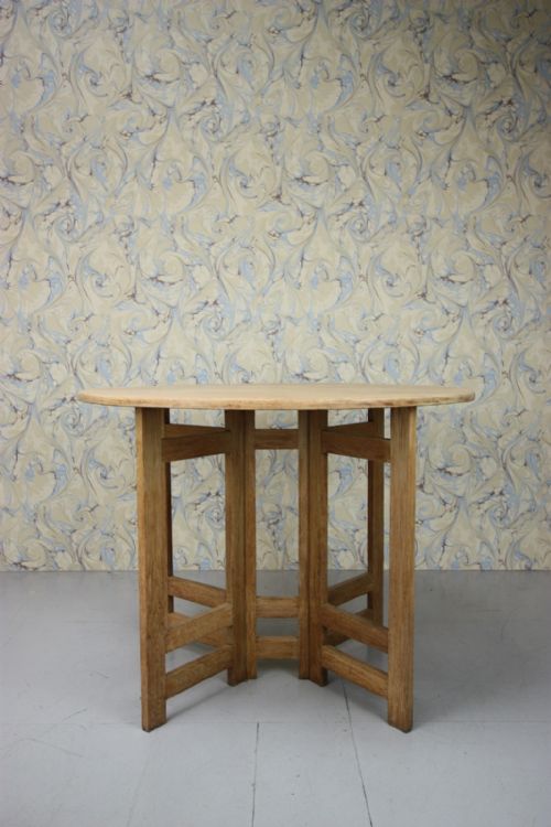 Heals 1930'S Oak Drop Leaf Dining Table.
