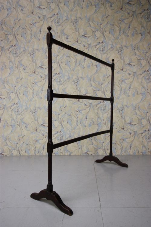 Georgian Antique Mahogany Towel Rail.