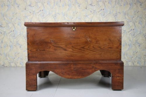 18th Century Antique Elm Box from East Anglia.