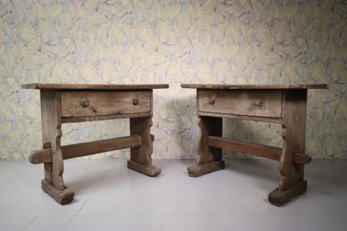Pair of English 18th Century Oak Antiques Side Tables.
