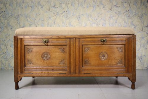 19th Century Antique Lambs of Manchester Antique Window Seat.