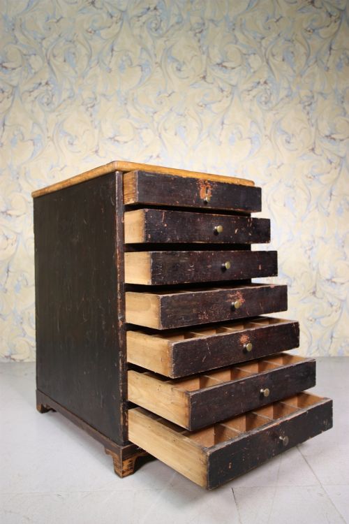 Georgian Antique Bank of Drawers in Original Dark Paint.