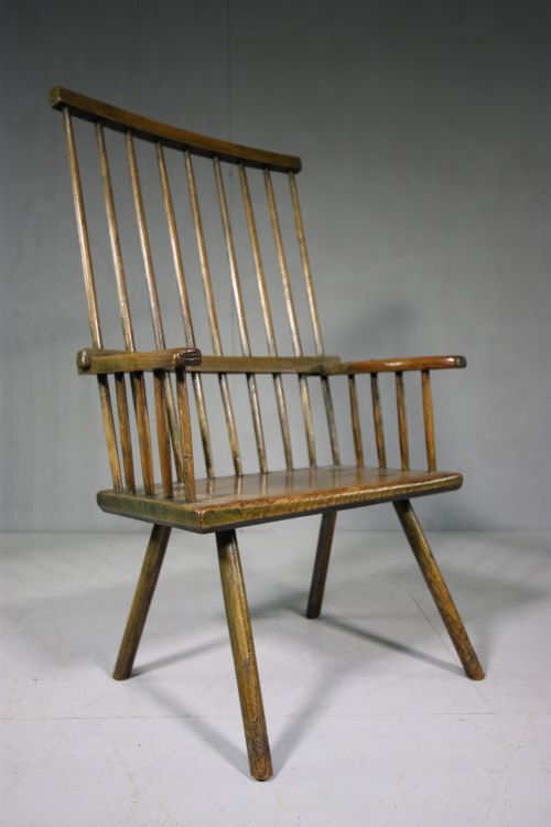 18th Century Antique Primitive Comb Back Windsor Armchair.