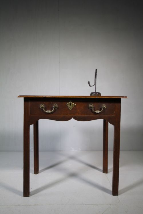 Beautiful Georgian Antique Pine Side Table.