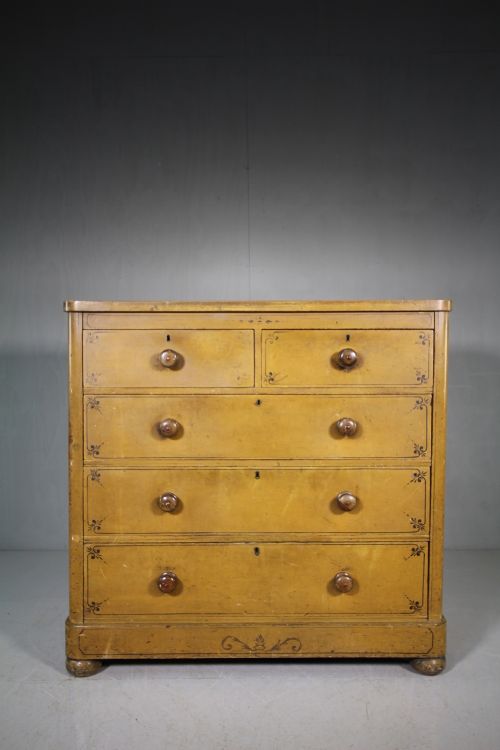 Mid 19th Century Antique Chest of Drawers in Original Paint.