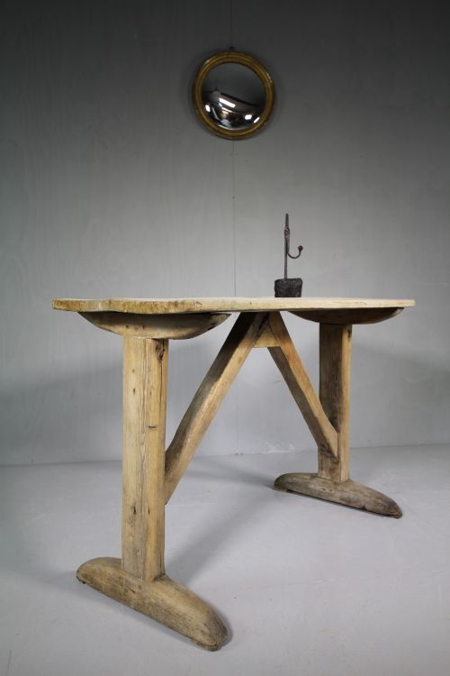 Georgian Welsh Antique Tavern Table.