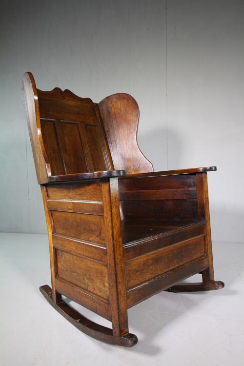 Early 19th Century Antique Oak Lambing Chair.