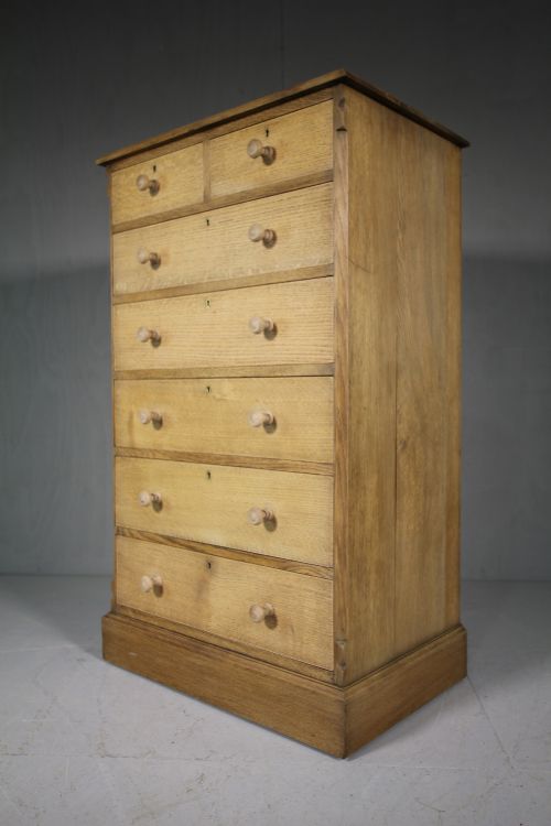 1920'S Tall Heals Oak Chest of Drawers.