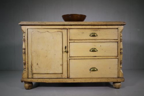 Lincolnshire Antique Painted Pine Dresser -All Original.