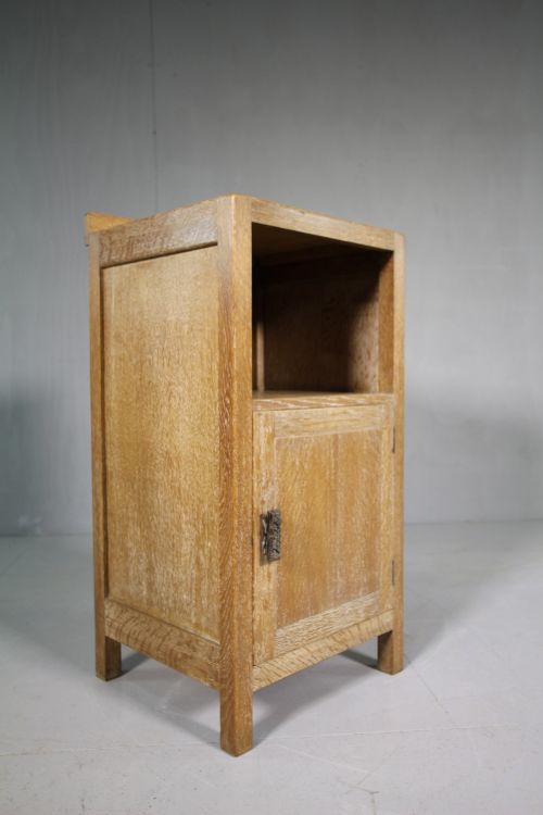 Heals 1930'S Oak Bedside Cabinet.