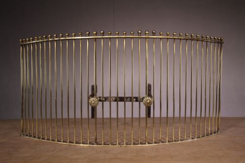Regency Antique Brass Curved Fender.