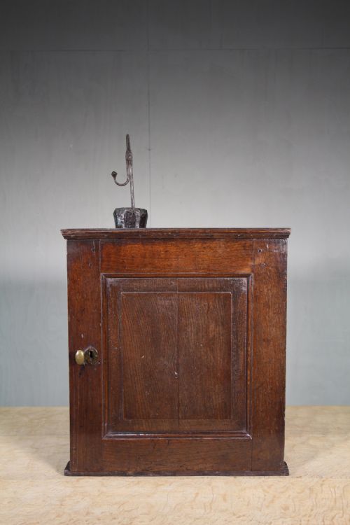 Early 18th Century Antique Period Oak Food Cupboard.