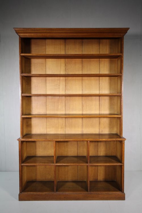 Super Quality 19th Century Antique Oak Bookcase.