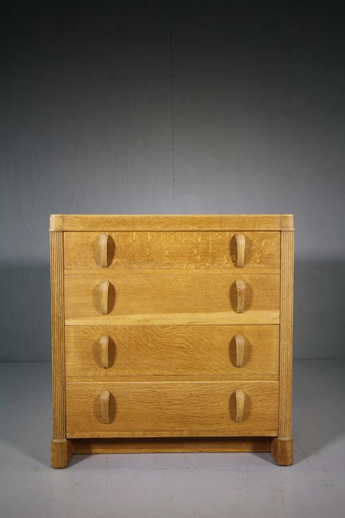Heals 1930'S Odeon Oak Chest of Drawers.