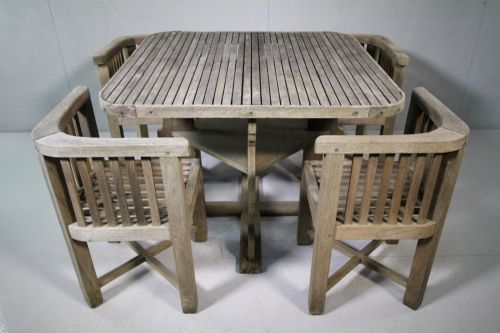1930'S Heals of London Teak Garden Table & Chairs.