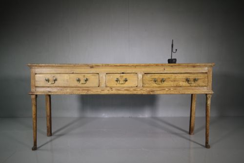 Georgian Antique Dresser Base on Cabriole Legs.