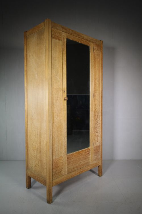 Heals 1920'S Letchworth Oak Wardrobe.