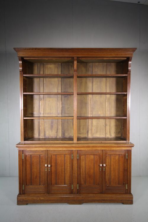 English 19th Century Antique Oak Bookcase.